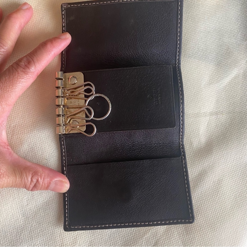 Authentic Gucci key holder - Picture 12 of 14
